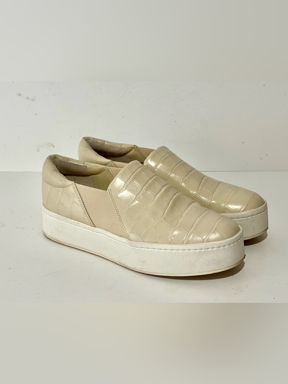 Women’s Vince Warren Slip On Crocodile Embossed Ivory White Platform Sneaker 8